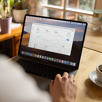 娱乐吃瓜酱猫咪,娱乐吃瓜酱猫咪的趣味日常